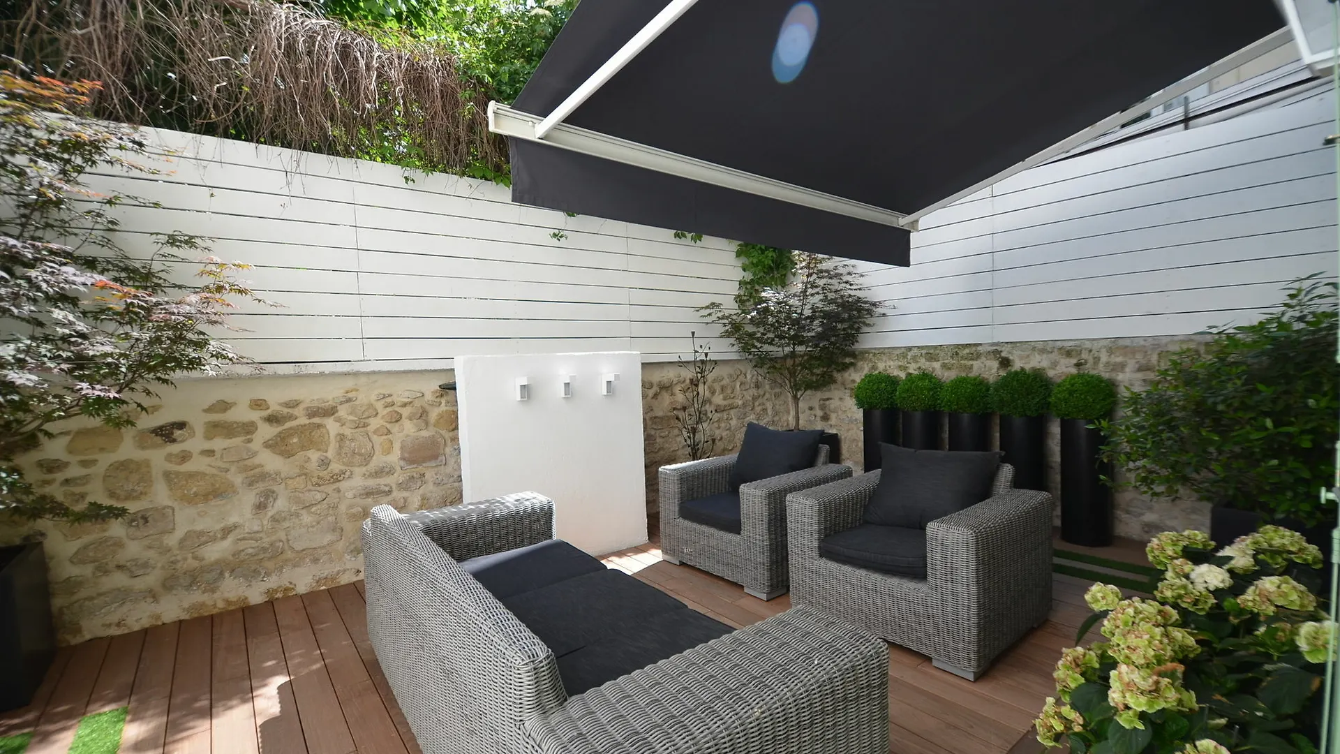 Le Jardin De Rochegrosse Bed and Breakfast